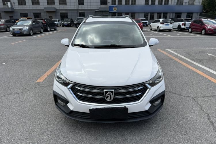 Used Baojun 310W 2018 1.5L Automatic Luxury Version China V Exterior 4