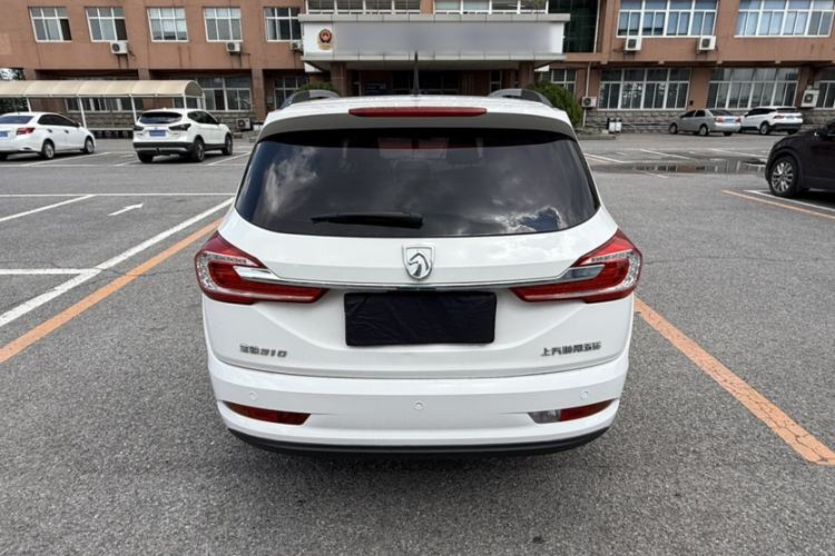 Used Baojun 310W 2018 1.5L Automatic Luxury Version China V Exterior 8