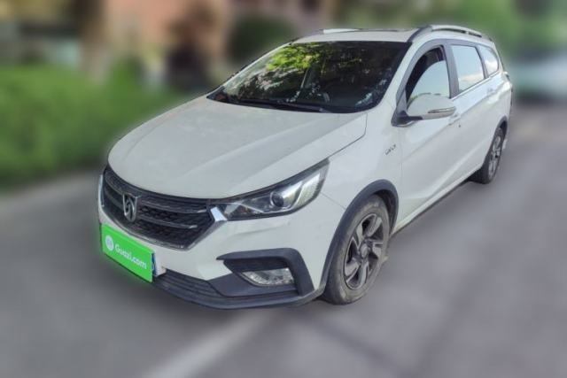 Used Baojun 310W 2018 1.5L Automatic Luxury Version China VI Emission Standard