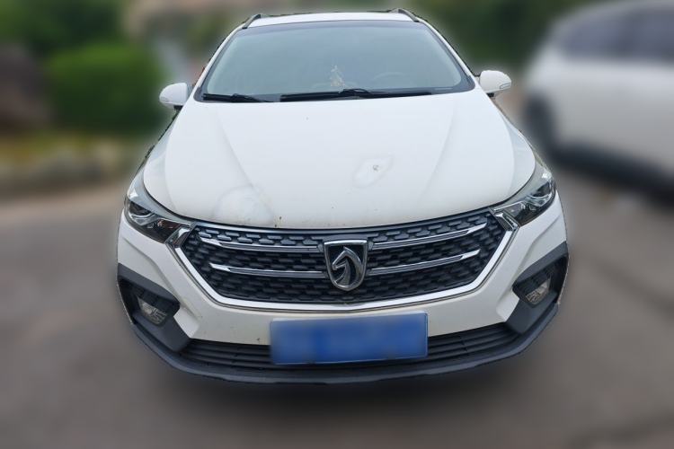 Used Baojun 310W 2018 1.5L Automatic Luxury Version China VI Emission Standard Front