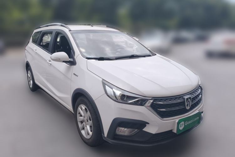 Used Baojun 310W 2018 1.5L Automatic Fashion Version China V Emission Standard Front Right 45 Deg