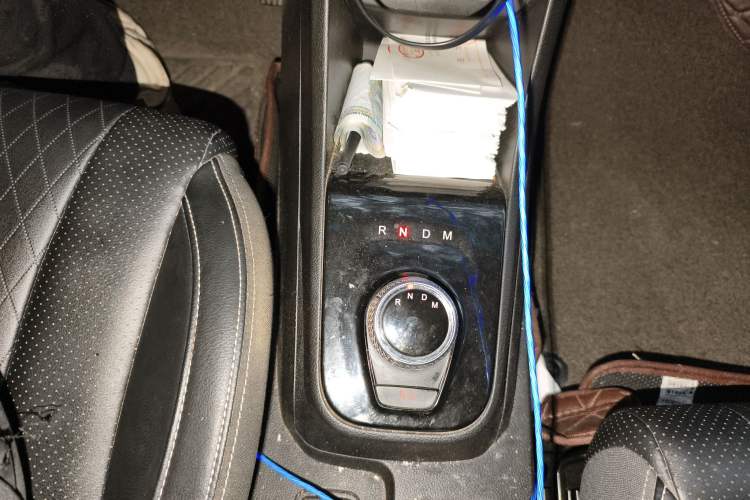 Used Baojun 310W 2018 1.5L Automatic Luxury Version China V Gear Lever