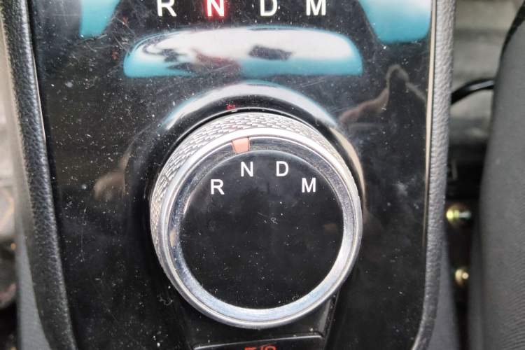 Used Baojun 310W 2018 1.5L Automatic Luxury Version China V Gear Lever