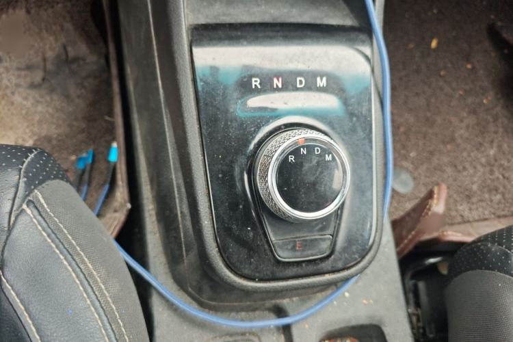 Used Baojun 310W 2018 1.5L Automatic Fashion Version China V Emission Standard Gear Lever
