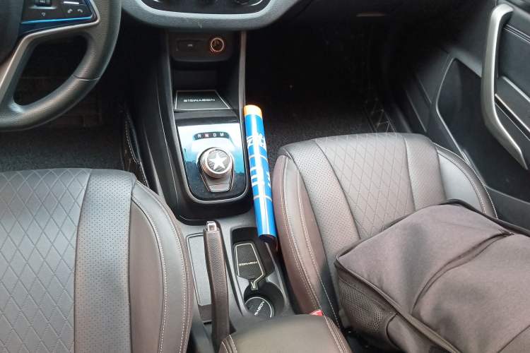 Used Baojun 310W 2018 1.5L Automatic Fashion Version China V Emission Standard Gear Lever