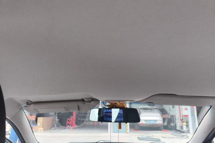 Used Baojun 310W 2018 1.5L Automatic Fashion Version China V Emission Standard Headliner