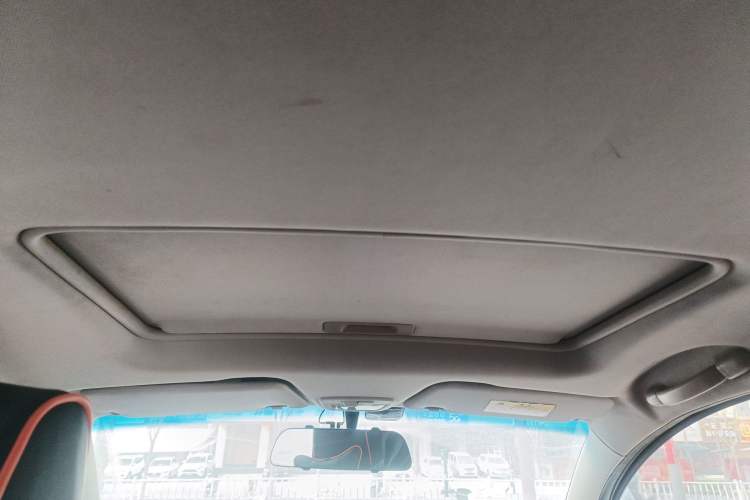 Used Baojun 310W 2018 1.5L Automatic Luxury Version China V Headliner