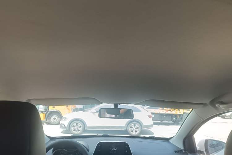 Used Baojun 310W 2018 1.5L Automatic Fashion Edition China VI Headliner