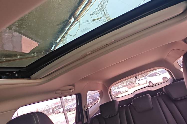 Used Baojun 310W 2018 1.5L Automatic Luxury Version China V Headliner