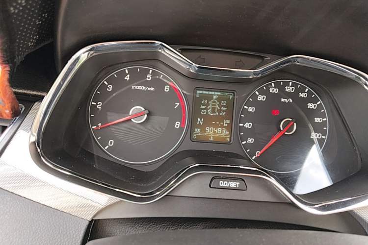Used Baojun 310W 2018 1.5L Automatic Luxury Version China V Instrument Cluster