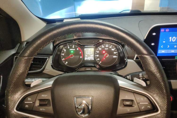 Used Baojun 310W 2018 1.5L Automatic Luxury Version China V Instrument Cluster