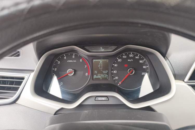 Used Baojun 310W 2018 1.5L Automatic Fashion Version China V Emission Standard Instrument Cluster