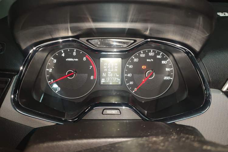 Used Baojun 310W 2018 1.5L Automatic Luxury Version China VI Emission Standard Instrument Cluster