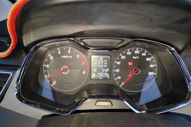 Used Baojun 310W 2018 1.5L Automatic Luxury Version China VI Emission Standard Instrument Cluster
