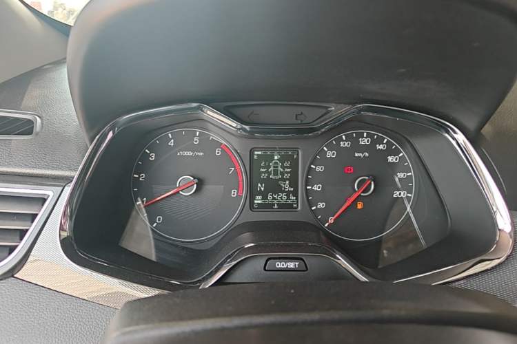 Used Baojun 310W 2018 1.5L Automatic Luxury Version China V Instrument Cluster