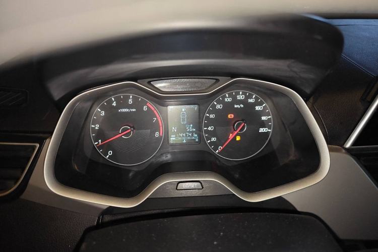 Used Baojun 310W 2018 1.5L Automatic Fashion Version China V Emission Standard Instrument Cluster