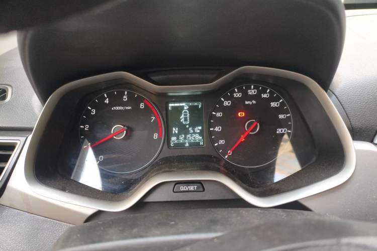 Used Baojun 310W 2018 1.5L Automatic Fashion Edition China VI Instrument Cluster