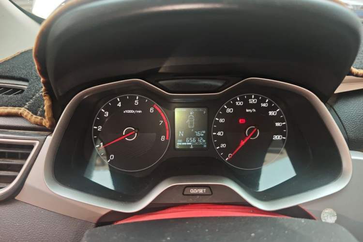 Used Baojun 310W 2018 1.5L Automatic Fashion Version China V Emission Standard Instrument Cluster