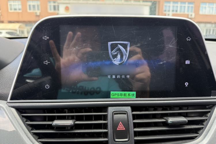 Used Baojun 310W 2018 1.5L Automatic Luxury Version China V Interior 2