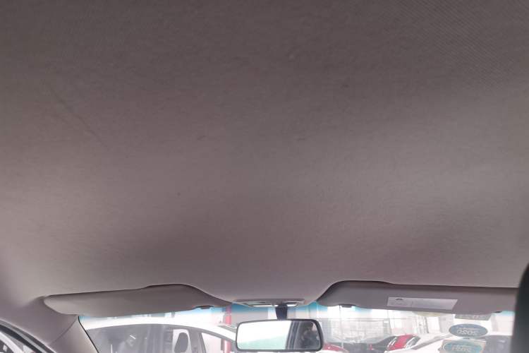 Used Baojun 310W 2018 1.5L Automatic Fashion Edition China VI Interior 6