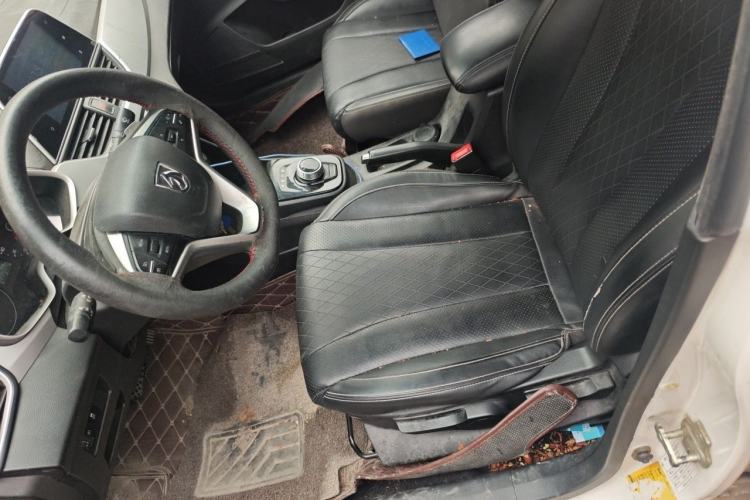 Used Baojun 310W 2018 1.5L Automatic Fashion Version China V Emission Standard Left Front Seat