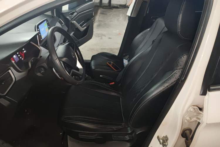 Used Baojun 310W 2018 1.5L Automatic Fashion Edition China VI Left Front Seat