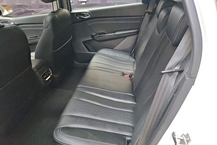 Used Baojun 310W 2018 1.5L Automatic Luxury Version China V Left Rear Seat