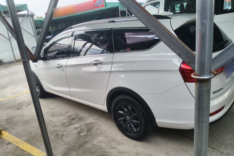 Used Baojun 310W 2018 1.5L Automatic Fashion Version China V Emission Standard Left Side