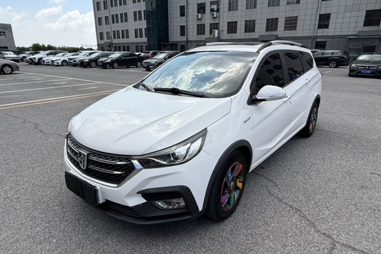 Used Baojun 310W 2018 1.5L Automatic Luxury Version China V Guazi used car, China used car export, Used car for sale, Used  cars, Cheapest cars for sale