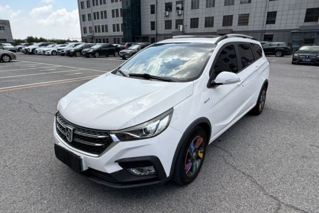 Used Baojun 310W 2018 1.5L Automatic Luxury Version China V