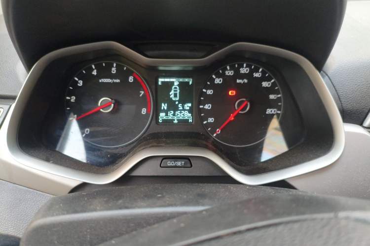 Used Baojun 310W 2018 1.5L Automatic Fashion Edition China VI Odometer Close Up