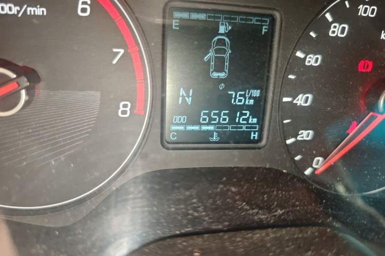 Used Baojun 310W 2018 1.5L Automatic Fashion Version China V Emission Standard Odometer Close Up