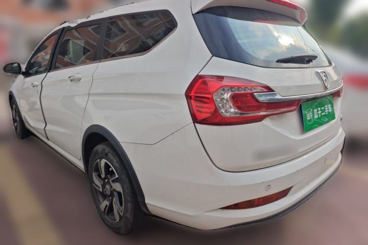 Used Baojun 310W 2018 1.5L Automatic Luxury Version China V Rear Left 45 Deg