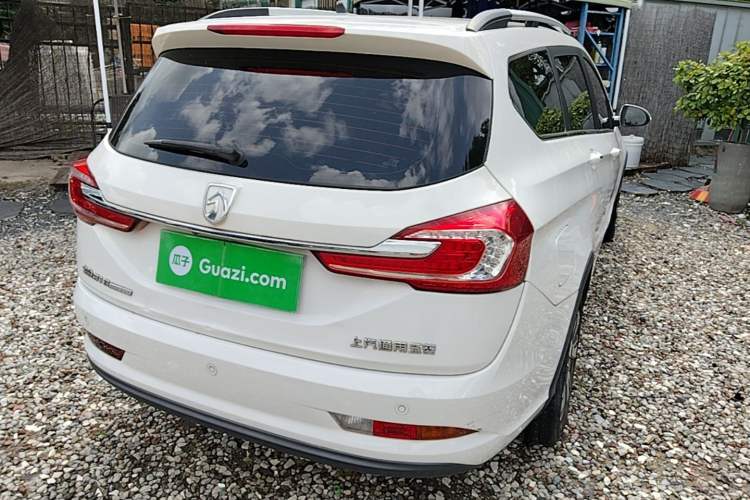Used Baojun 310W 2018 1.5L Automatic Luxury Version China V Rear Right 45 Deg