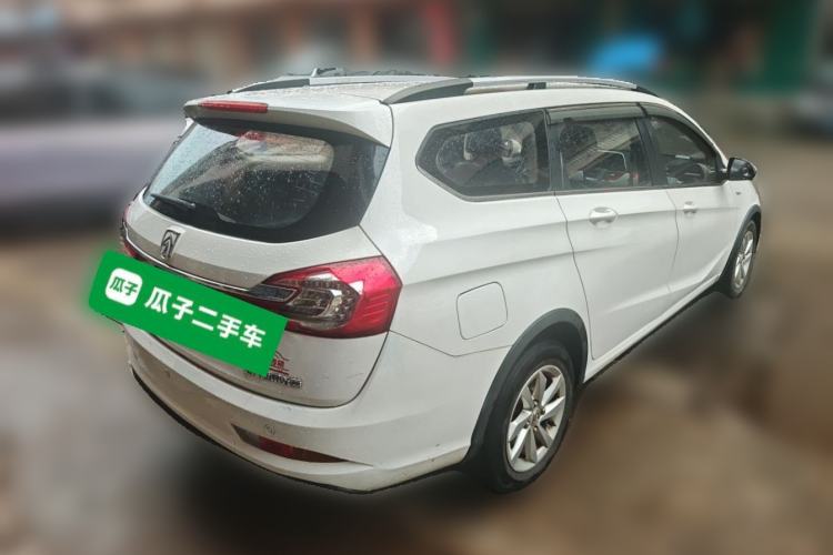 Used Baojun 310W 2018 1.5L Automatic Fashion Version China V Emission Standard Rear Right 45 Deg