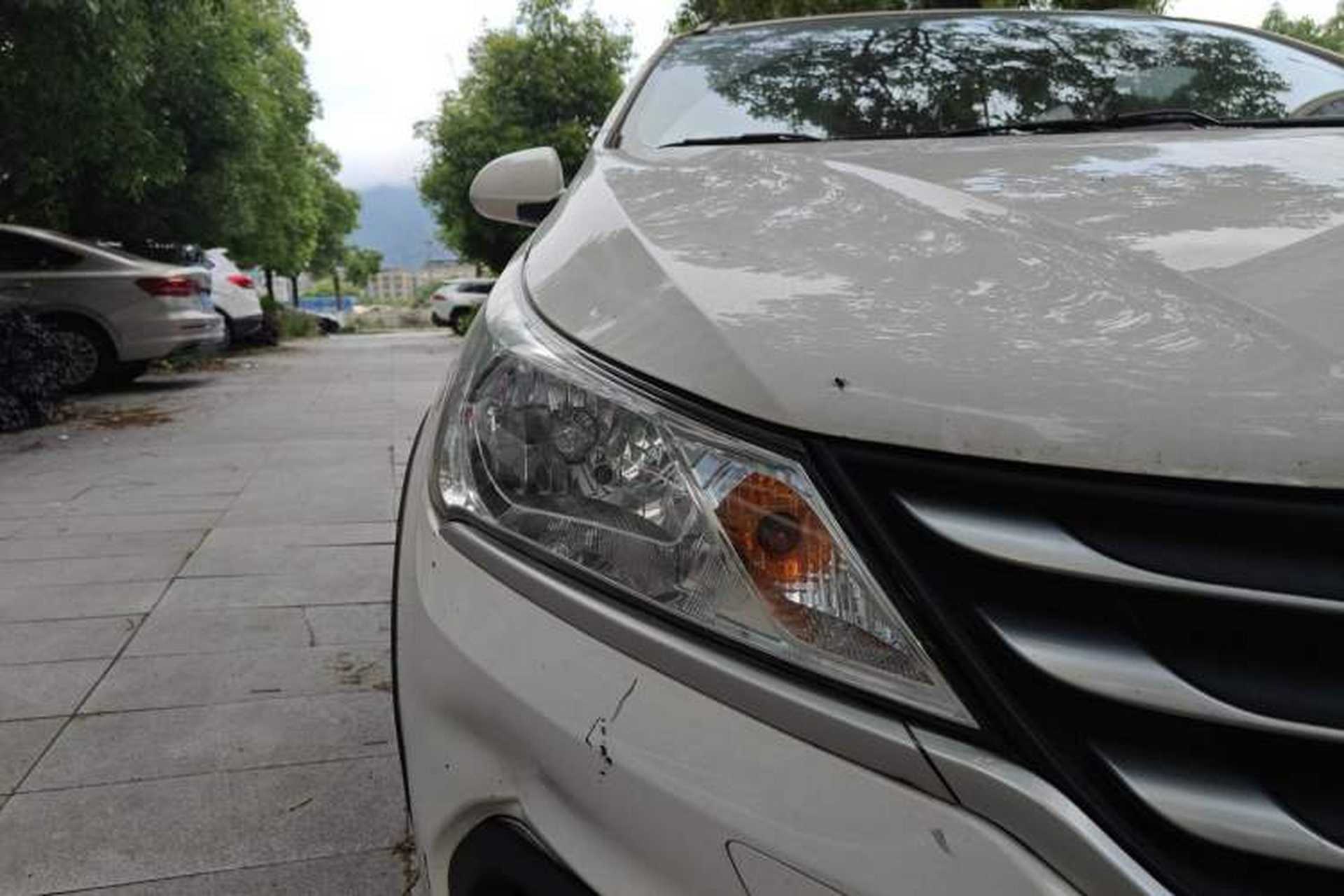 Used Baojun 310W 2018 1.5L Automatic Fashion Edition China VI Right Front Headlight