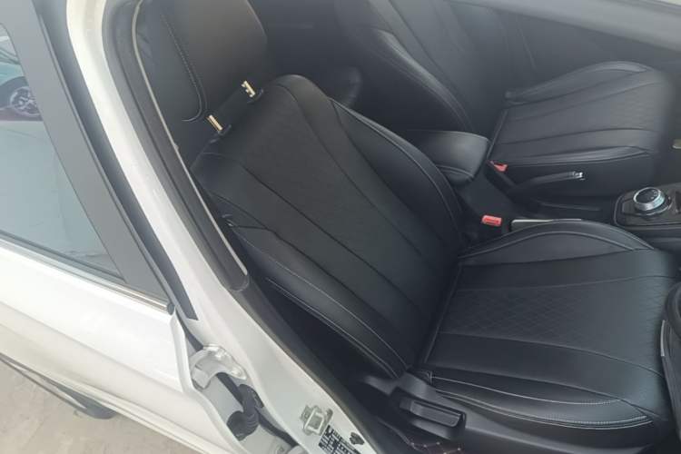 Used Baojun 310W 2018 1.5L Automatic Fashion Edition China VI Right Front Seat