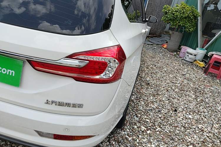 Used Baojun 310W 2018 1.5L Automatic Luxury Version China V Right Rear Taillight