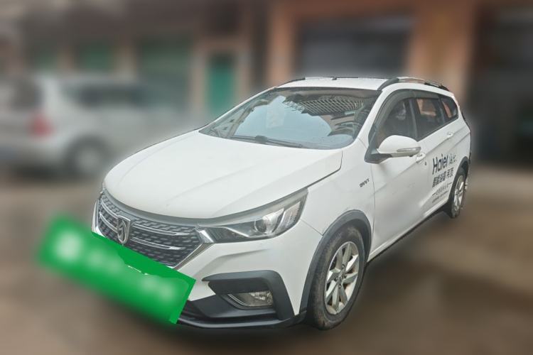 Used Baojun 310W 2018 1.5L Automatic Fashion Version China V Emission Standard Guazi used car, China used car export, Used car for sale, Used  cars, Cheapest cars for sale