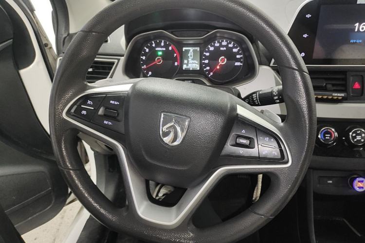 Used Baojun 310W 2018 1.5L Automatic Fashion Edition China VI Steering Wheel