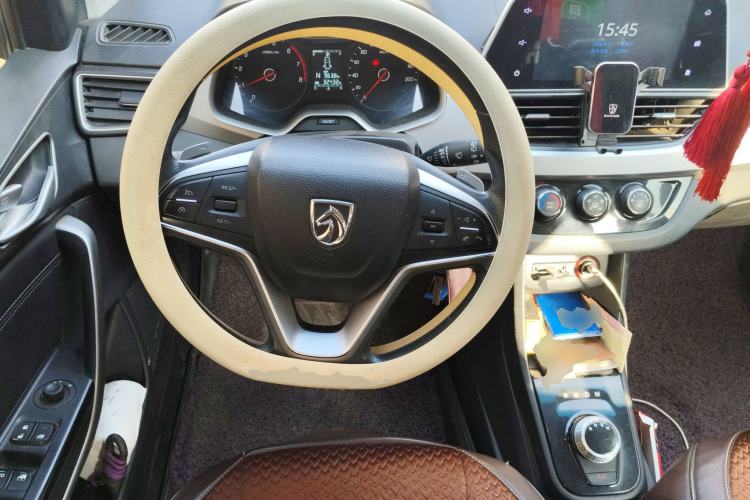 Used Baojun 310W 2018 1.5L Automatic Fashion Edition China VI Steering Wheel