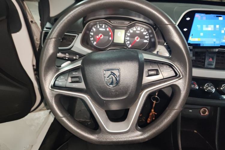 Used Baojun 310W 2018 1.5L Automatic Fashion Edition China VI Steering Wheel
