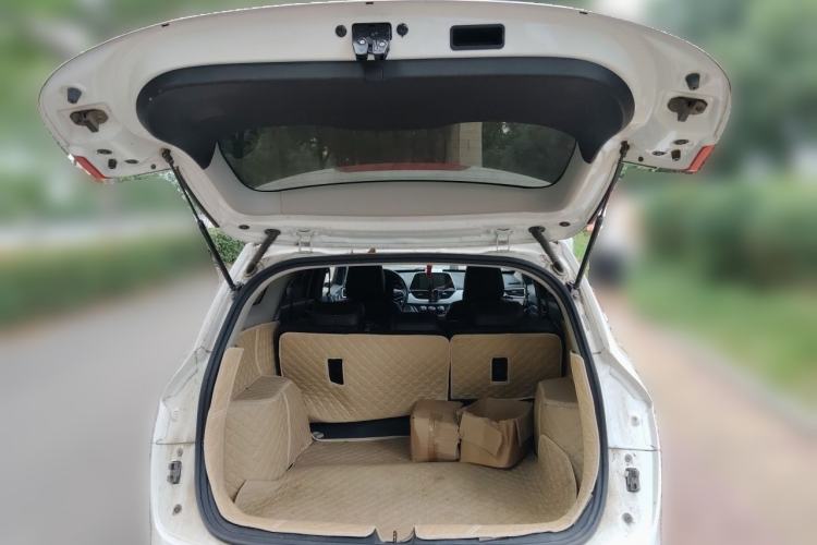 Used Baojun 310W 2018 1.5L Automatic Fashion Edition China VI Trunk