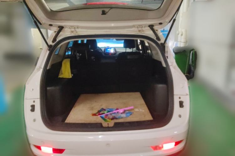 Used Baojun 310W 2018 1.5L Automatic Luxury Version China V Trunk
