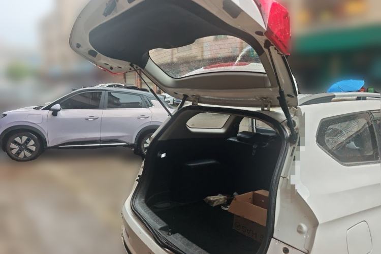Used Baojun 310W 2018 1.5L Automatic Fashion Version China V Emission Standard Trunk