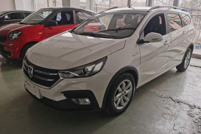 Used Baojun 310W 2018 1.5L Automatic Fashion Edition China VI