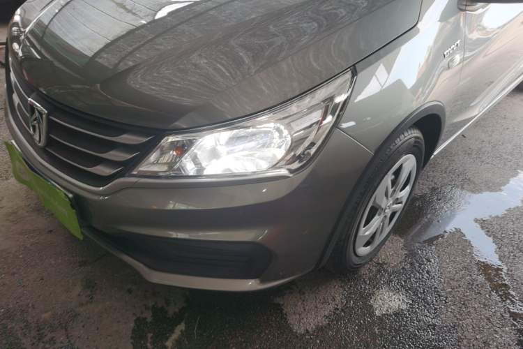 Used Baojun 310W 2020 1.5L Automatic Enjoyment Version China VI Emission Standard Left Front Headlight