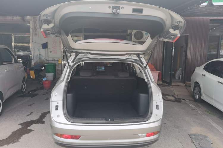 Used Baojun 310W 2020 1.5L Automatic Enjoyment Version China VI Emission Standard Trunk