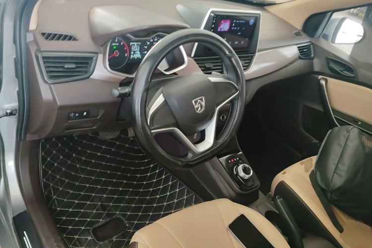 Used Baojun 310W 2020 1.5L Automatic Enjoyment Version China VI Emission Standard Center Console
