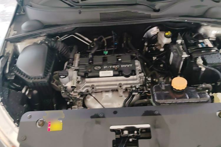 Used Baojun 310W 2020 1.5L Automatic Enjoyment Version China VI Emission Standard Engine Bay